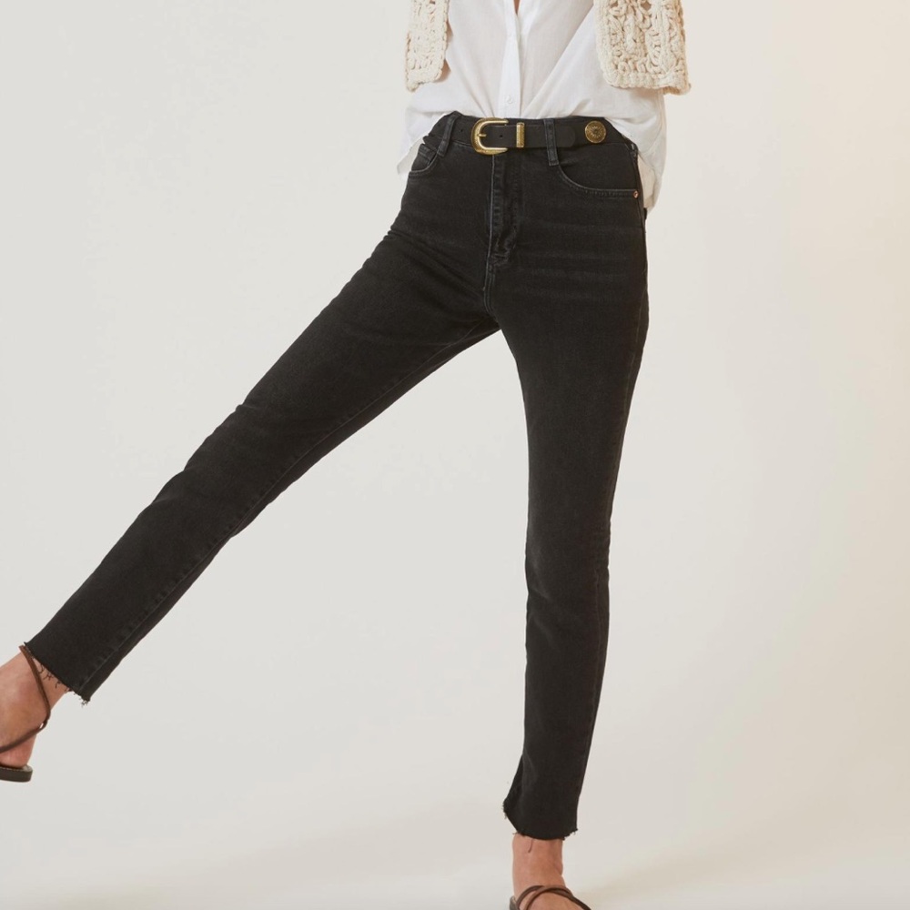 Anthropologie Pilcro High Waist Cigarette Jeans Raw Hem in Black Wash